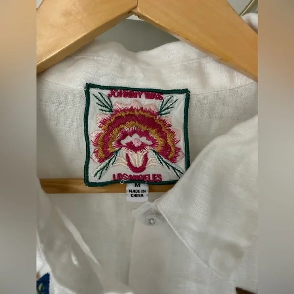 Johnny Was 100% Linen Embroidered Butterfly & Floral Button Down Shirt - Size M - Picture 5 of 6